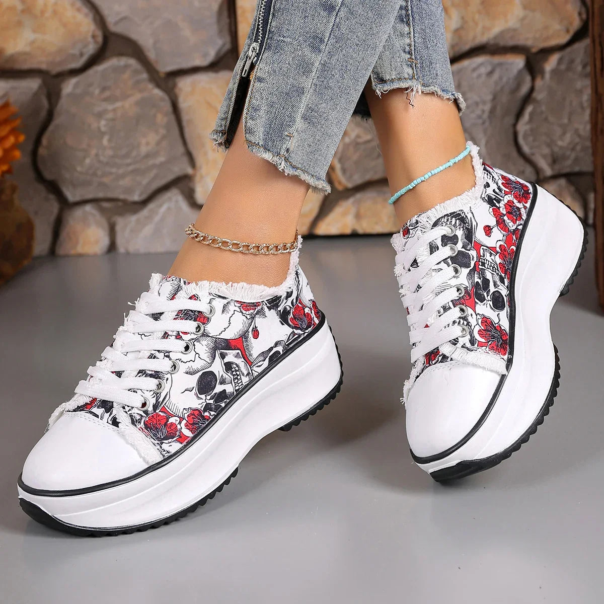 Women Sneakers New Elegant Floral Printed Lace Up Female Flat Shoes Fashion Trend Round Toe Sneakers Women Zapatos De Mujer