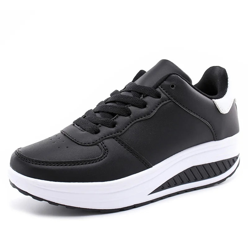 black white / 35