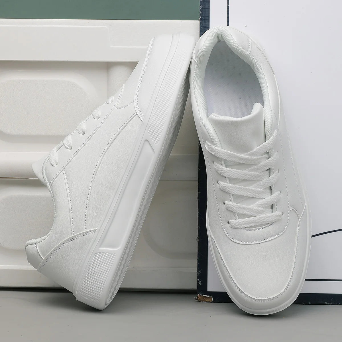 Men's Sneakers, New Summer Style Casual Shoes for Couples, Lightweight, Breathable, Wear-Resistant, Non-Slip Sports Shoes for Women