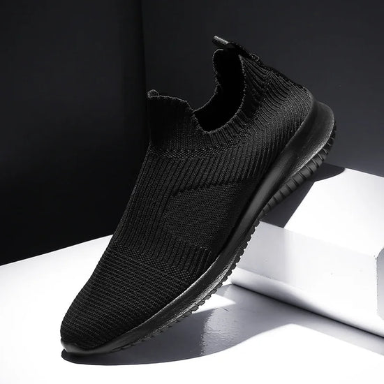 Slip-On Sneakers Men Lightweight Running Shoes Breathable Knitted Sock Shoes White Jogging Walking Sport Shoes Male Casual Shoes