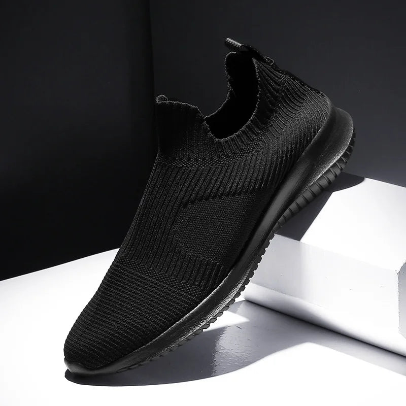 Slip-On Sneakers Men Lightweight Running Shoes Breathable Knitted Sock Shoes White Jogging Walking Sport Shoes Male Casual Shoes