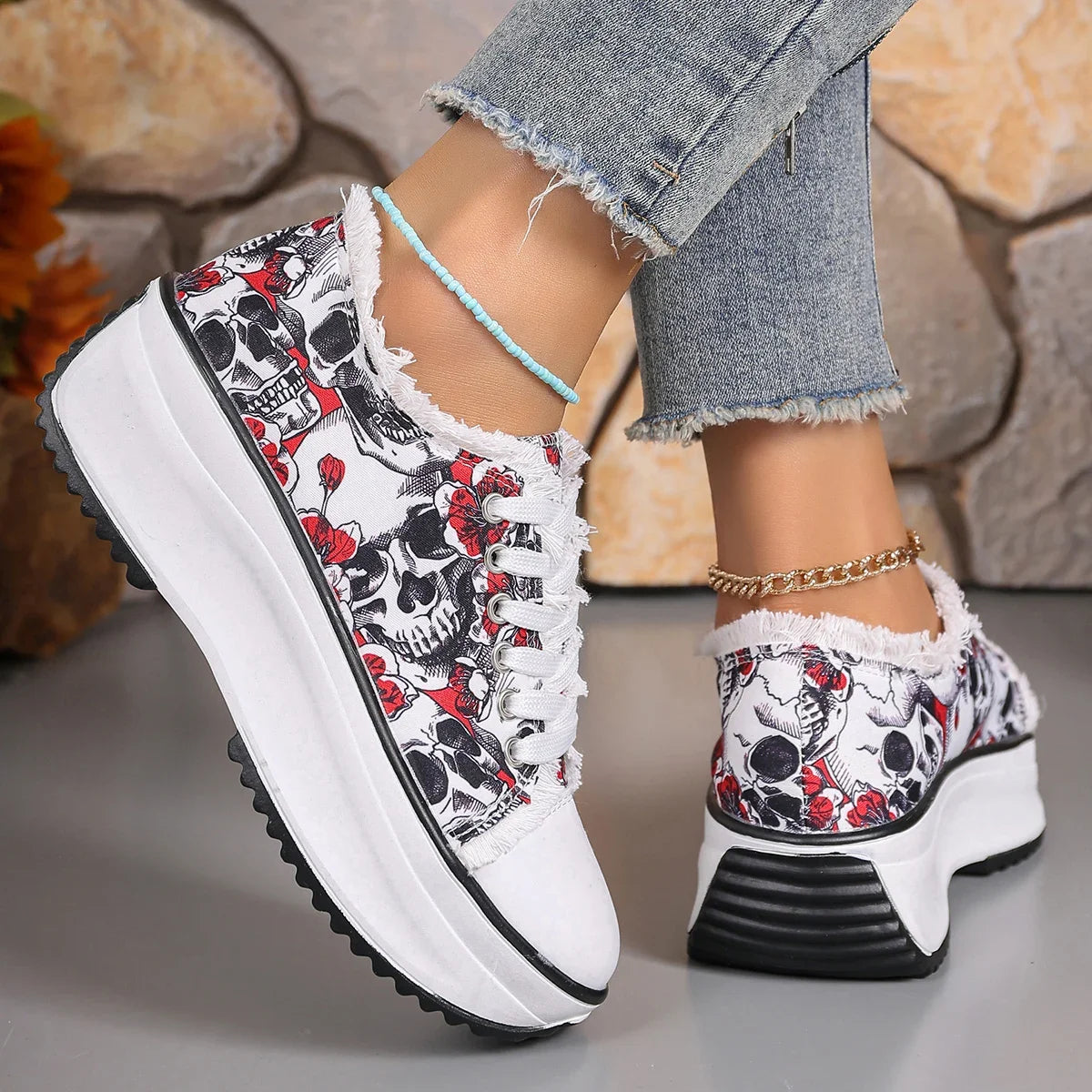 Women Sneakers New Elegant Floral Printed Lace Up Female Flat Shoes Fashion Trend Round Toe Sneakers Women Zapatos De Mujer