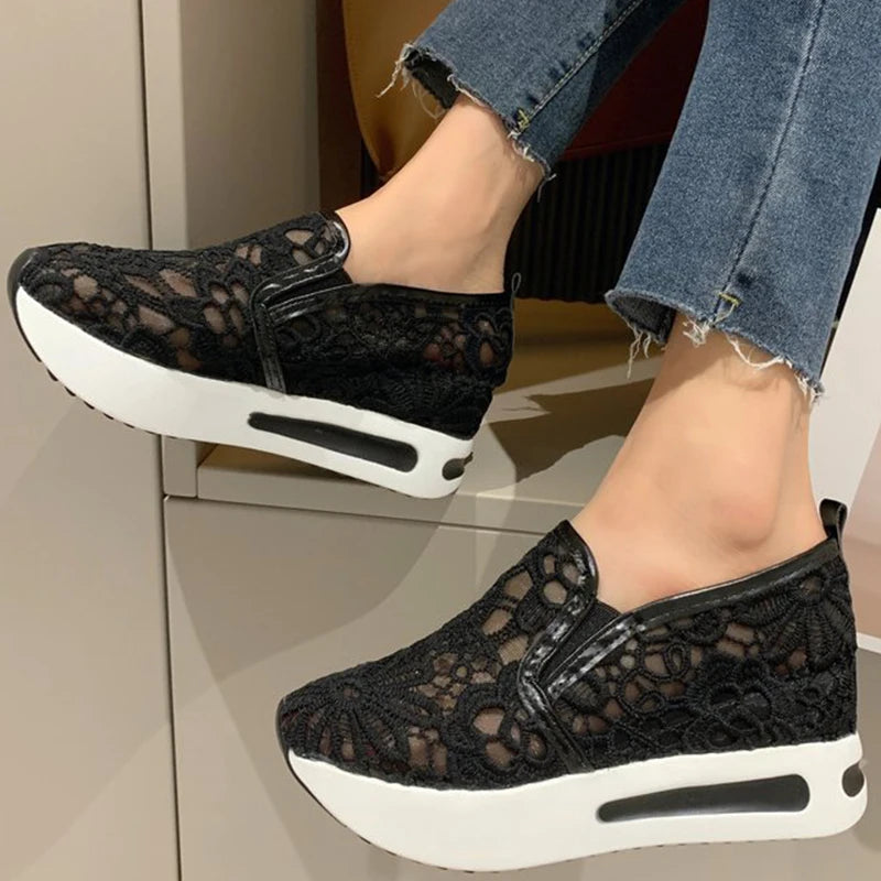 Classic Black Embroider Sneakers for Women 2025 Comfortable Breathable Mesh Casual Shoes Woman Lightweight Platform Shoes Mujer