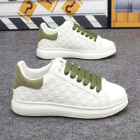 New Luxury Design Sneakers For Men Fashion White Board-shoe Soft Women Walking Shoes Running Shoes Couples Sneakers Tennis shoes