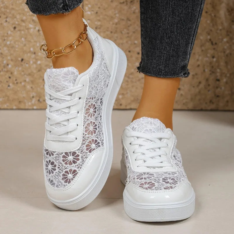 WHITE / 43