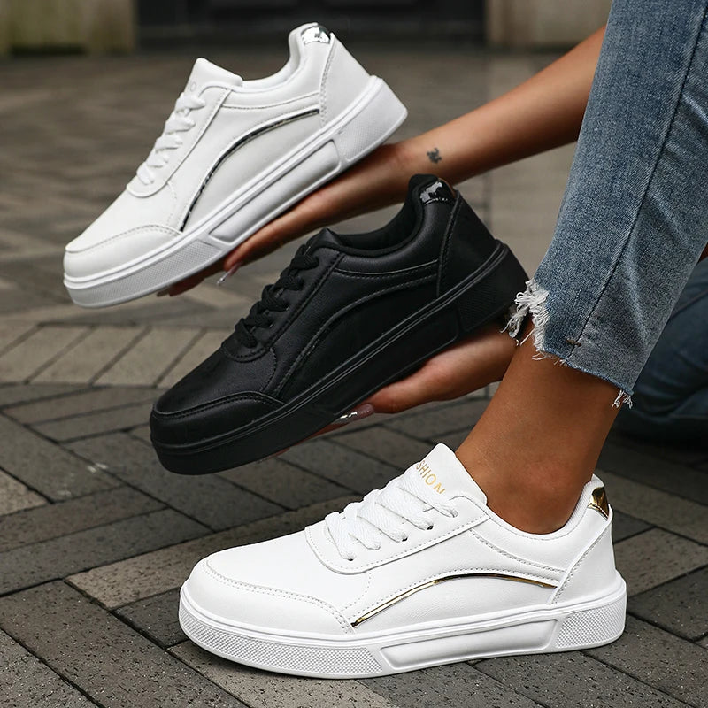 2025 Fashion Women's Black Sneakers Stylish Low Top Design Comfortable Lace Up Fit Versatile Casual Shoe Trendy Fashion Footwear