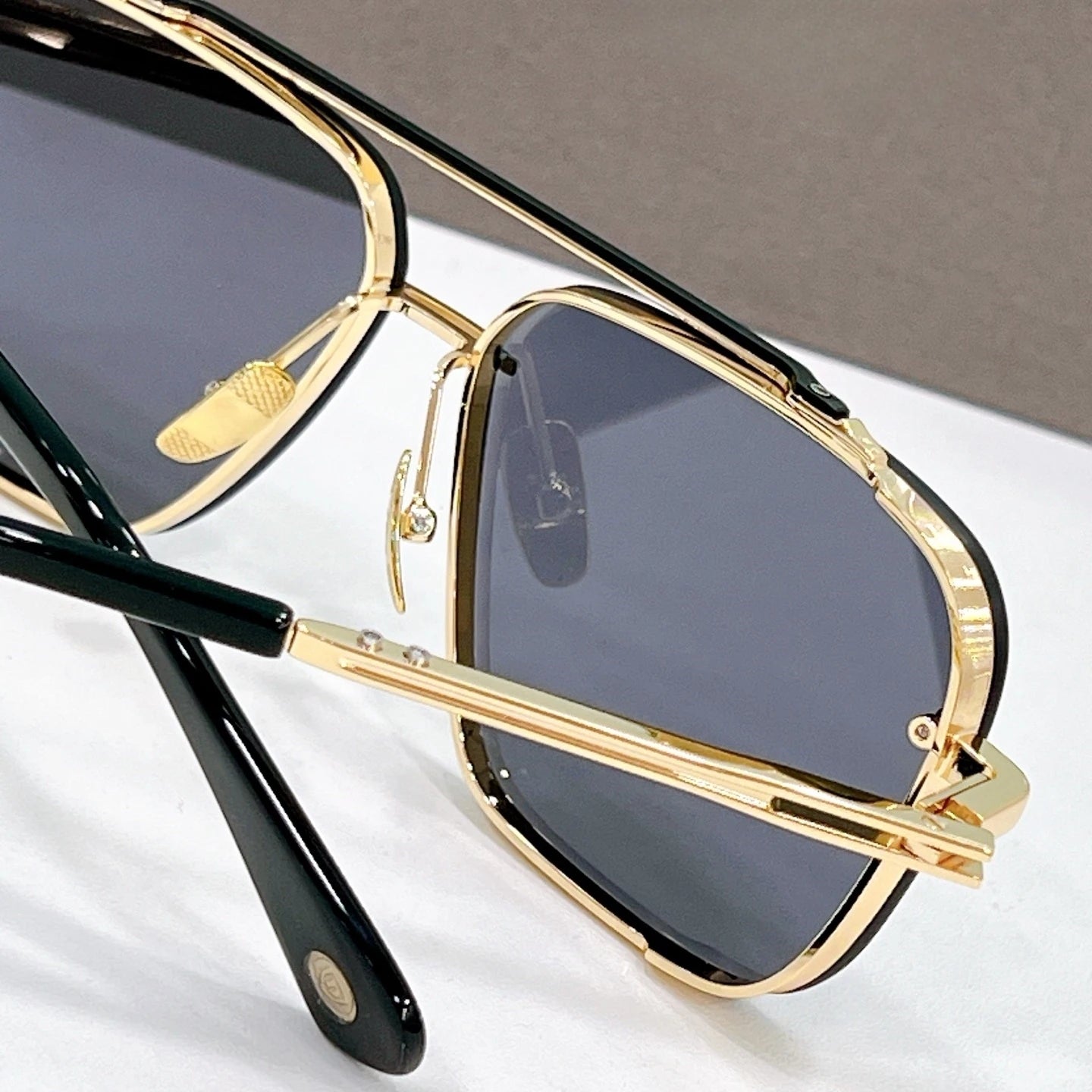 Mach Six Fashion Female Women Sunglasses Pilot Metal Alloy Shades Classic Eyewear Male Men Sunglasses Outdoor for Trval